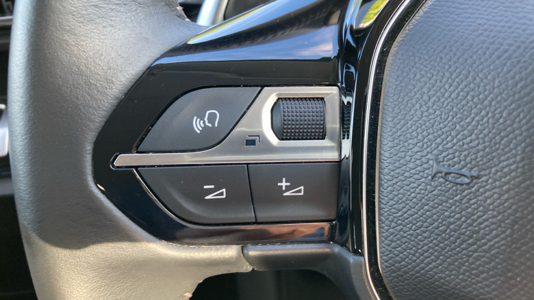 Peugeot 3008 1.6 Hybrid 225 Active Premium+ 5dr e-EAT8 Estate